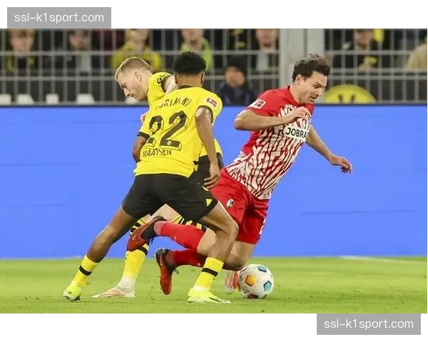 法兰克福vs沃尔夫斯堡半场战罢，双方1-1进入更衣室